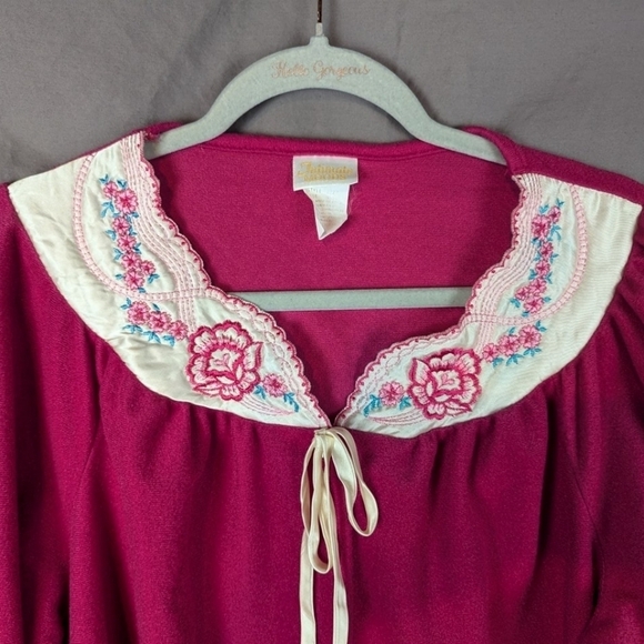 VINTAGE nightgown Intimate Moods in bright pink size large pockets and snaps - Picture 5 of 10